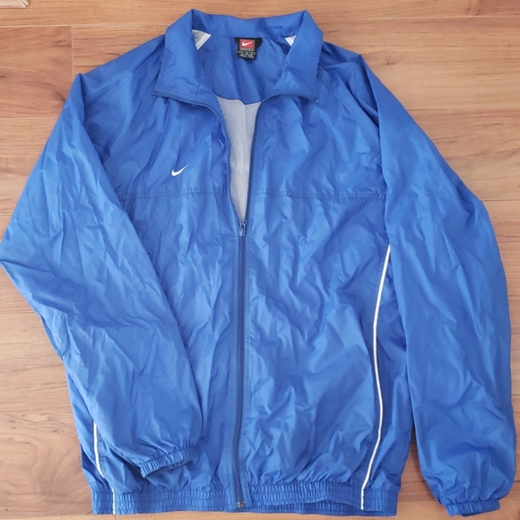 nike barstool windbreaker